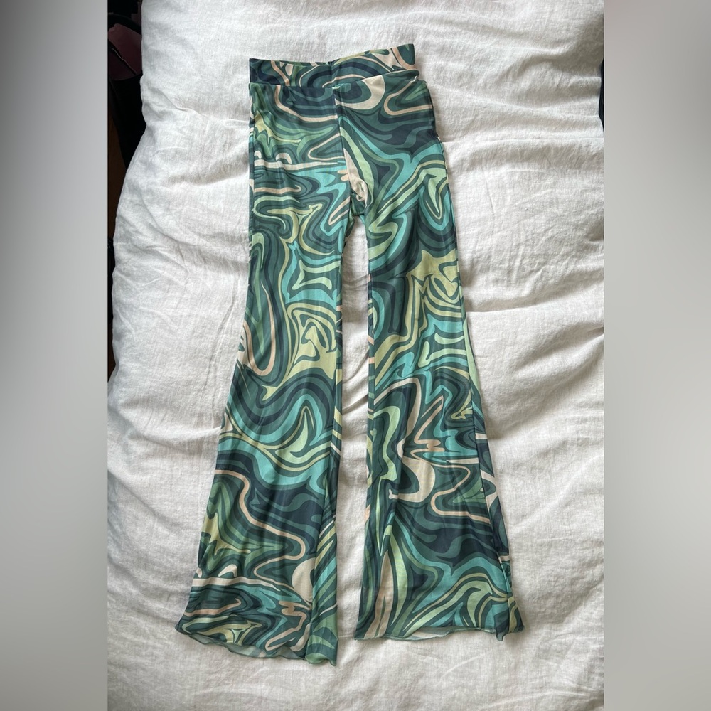 Princess Polly Flared Green Wavy Pants